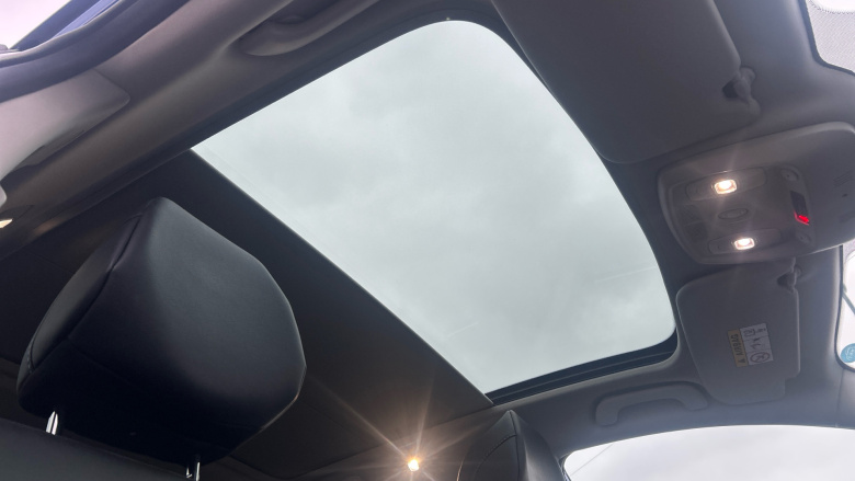 Renault Kadjar 1.3 TCE S Edition 5dr EDC Petrol Hatchback